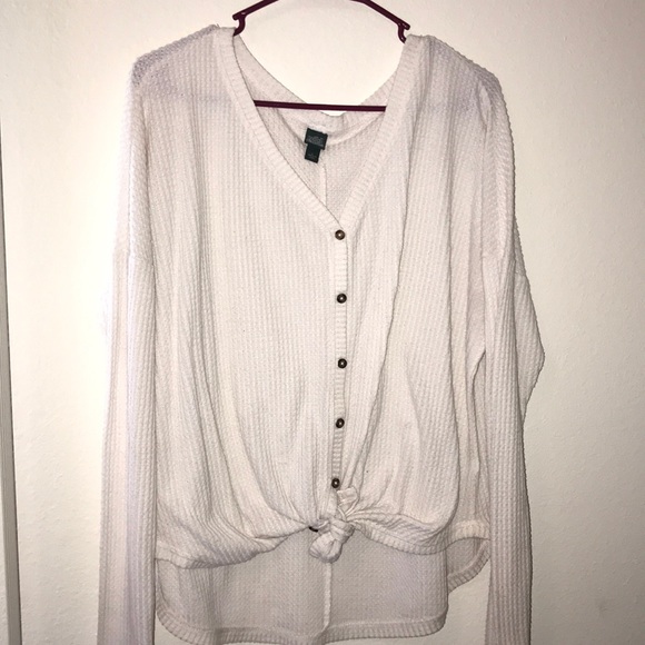Loose long sleeve button up - Picture 1 of 5
